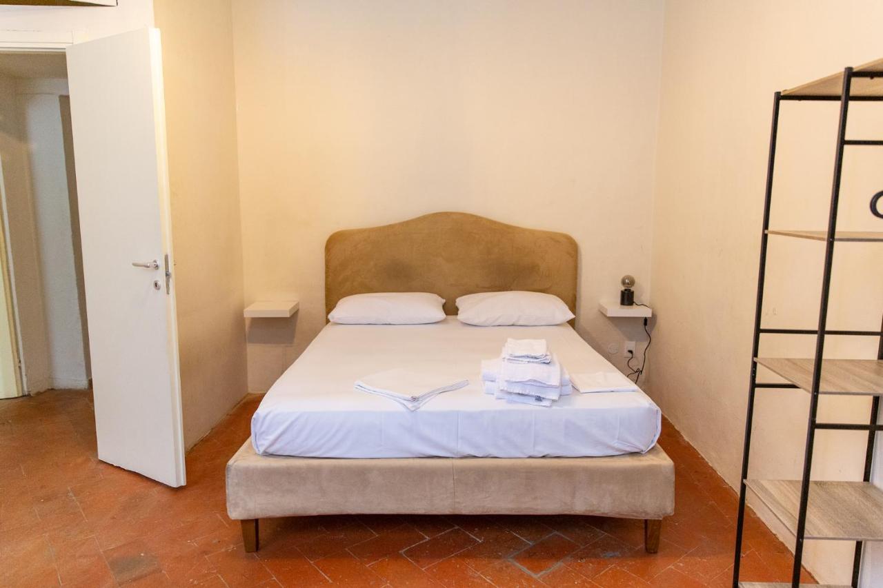 Charming Apartment By Bargello Museum Florence Luaran gambar
