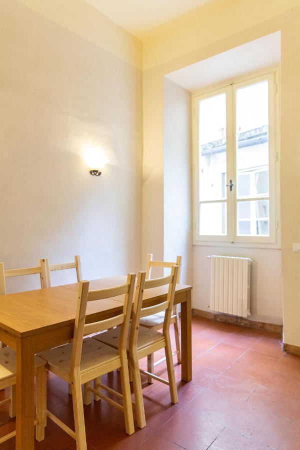 Charming Apartment By Bargello Museum Florence Luaran gambar
