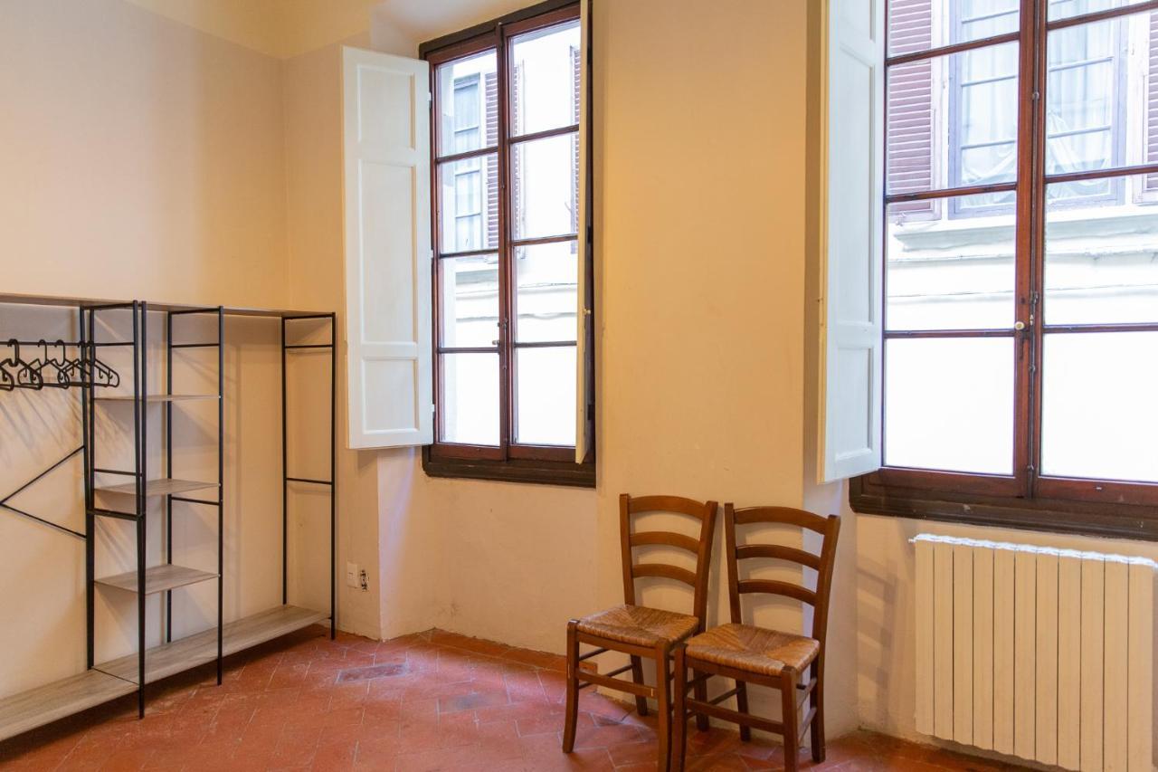 Charming Apartment By Bargello Museum Florence Luaran gambar
